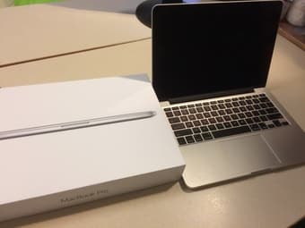13.3-inch MacBook Pro (2014), 8GB RAM, 256 GB - $800 3