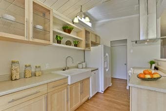 4 bedroom remodeled Home for sale in Palo Alto.Offered at $1,750,000! 3