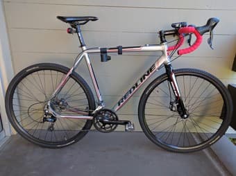 Redline Conquest w/ carbon fork + accessories! 10 months old! Lrg/58cm 1