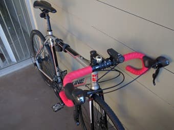 Redline Conquest w/ carbon fork + accessories! 10 months old! Lrg/58cm 3