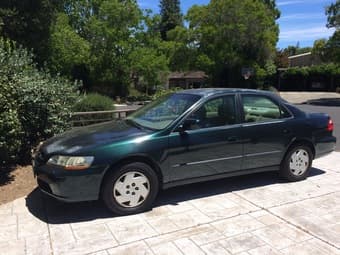 1998 Honda Accord 4-door Sedan - $1,500 1