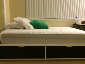 $150 Twin size mattress (Spring Air Heritage, Contessa Eurotop) 1