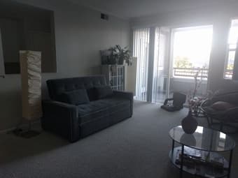 $1600 room for a female roommate near Stanford from september to novem 2
