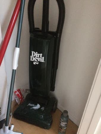 VACUUM CLEANER 1