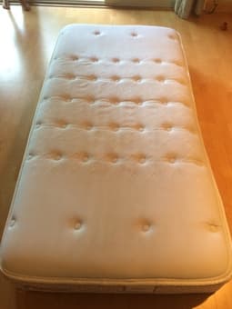 SEALY POSTUREPEDIC MATTRESS 1