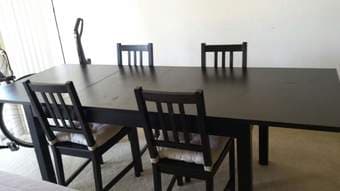 Extendable dining table with 4 chairs: $200( original value:$585) 1