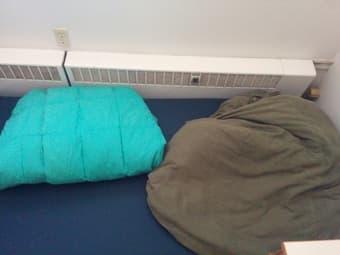 Move out sale - ART, lamps, electronics. Pick up today 3