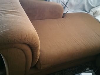 Almost new love seat 60 USD 1