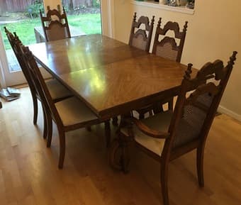 Wood Dining Table w/6 Chairs 2