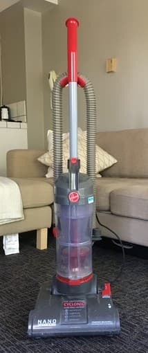 Vacuum Cleaner Hoover - $17 2