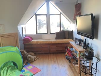 PA Downtown Penthouse master+toddler+office/baby room Aug16 -Oct 15 2