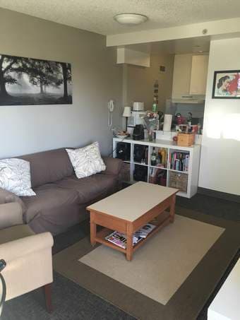 Couples' 1 bed sublet in Stanford: Sept 3rd - Sept 15th - $60/night 2