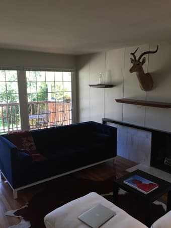 Master bedroom of beautiful 3br / 1ba house in Menlo Park with garden 1