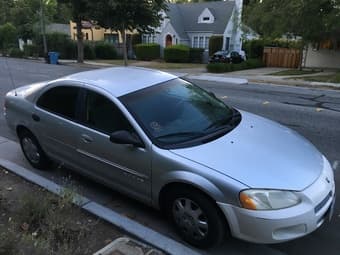 2001 Dodge Stratus SE: Running smoothly, $3200 1