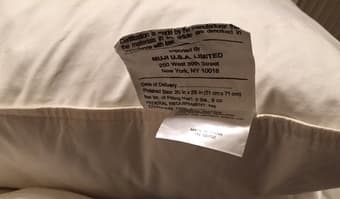 Ikea RÖDTOPPA full size comforter, Muji feather pillows, etc. $20 each 3