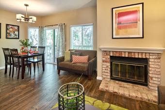 $1500 Sunny room with private bathroom in 2bd/bath apt in Santa Clara 1