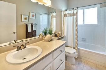 $1500 Sunny room with private bathroom in 2bd/bath apt in Santa Clara 3
