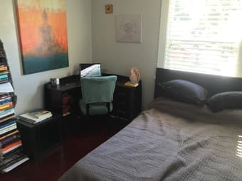1 room in 2 bedroom house - 10 min walk from Stanford - 8/15 - 9/15 1
