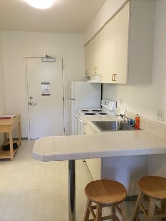 Cheap short-term apartment on Stanford's campus [$45 per day] 2