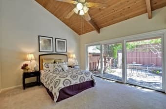 Large Master Bedroom with private bathroom - AUGUST (Palo Alto) 1