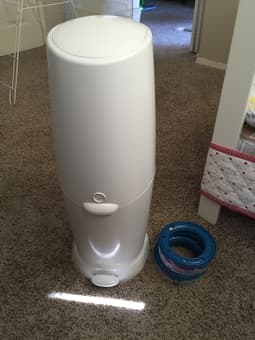 Diaper Genie Elite with 2 Refils (510 bags) - $25 1