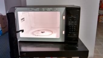 Microwave oven! GE 1.1 cubic ft WES1130, very good condition $40 3