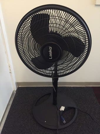 Fan - 16 inch (almost new) 2
