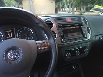 Selling VW 2011 Tiguan with warranty! / 69k /$13000 3