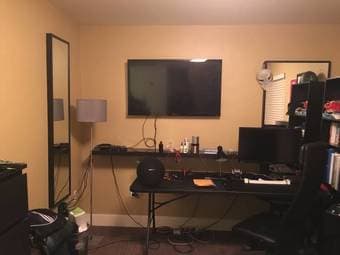 1375 / 500ft2 - 1 bdrm + 1 shared bth in E. Hills mansion (redwood c) 2