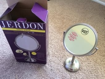 Table lamp, vanity mirror 1