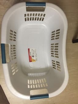 Laundary basket $5 1
