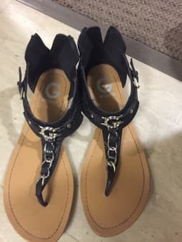 Guess $5 size 8 2