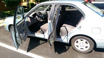2005 Hyundai Accent - Excellent Condition - Moving Sale 2