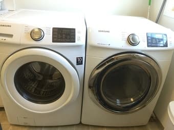 $600 OBO - SAMSUNG WASHER X DRYER - ALMOST NEW 2015 MODEL 3