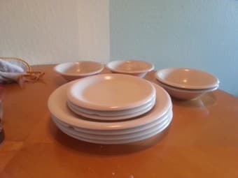Plates / mugs / Bowl... 1