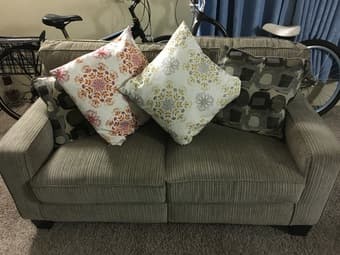 Full sofa set for $150 1