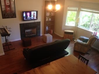 $1400 - Room available in very nice 3BR Townhouse 3