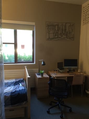 Junior Studio Sept 09 to Oct 10 inside of Campus for $1078 3