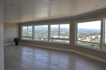 Large secluded house w/beautiful view. Walk to Tesla. Close to Stanfor 2