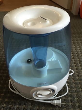 Vicks Filter Free Humidifier $20 (more than 50% off) 3