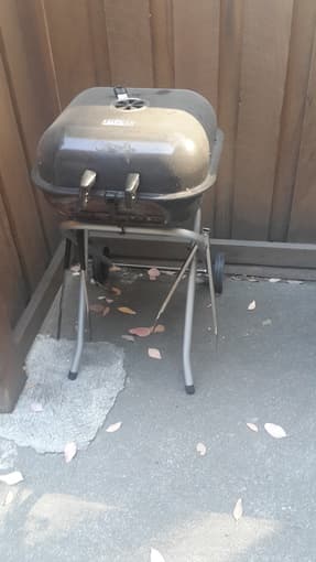 Patio Set : Charcoal Grill + Tools + 4 chairs (Camp + Outdoor chairs ) 1