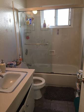 1 large private bedroom/bath on Lake Merritt avail. starting Aug 13. 3