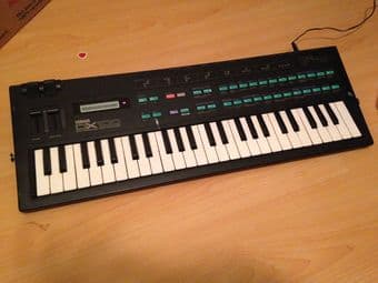 Yamaha DX100 vintage FM synthethizer $150 1