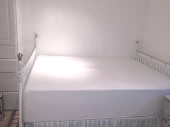 Medium Firm 14-inch Full-size Memory Foam Mattress, $200, good deal!! 1