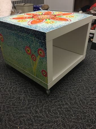 Decorative side table with wheels! 2