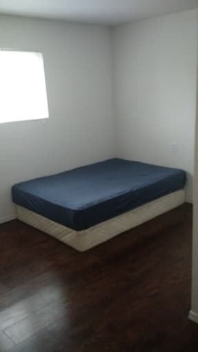 Menlo Park Sublet - Room available! 1