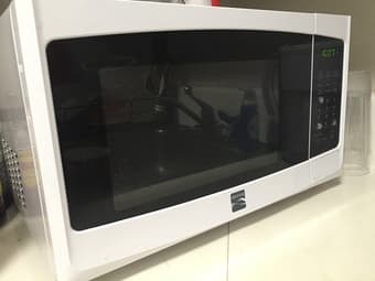 Kenmore Counter-top Microwave oven in excellent condition for sale $35 1