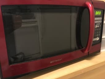 Emerson microwave 30$ 1