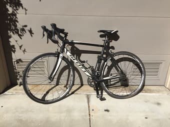 Roadbike + basic tools (in very good condition!) 1