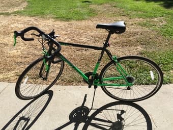 $100 Race bike and lock - 2 month old 1